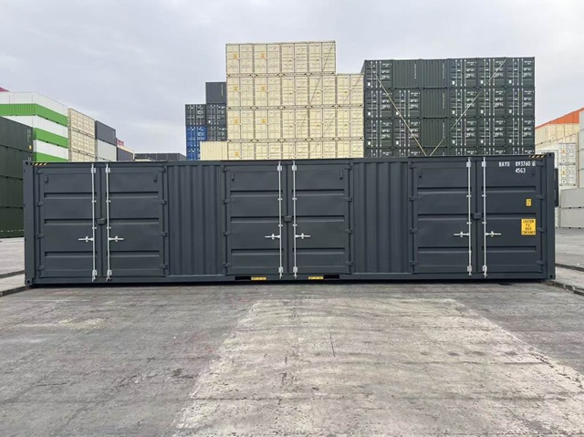 40ft with 3 doorsets in side